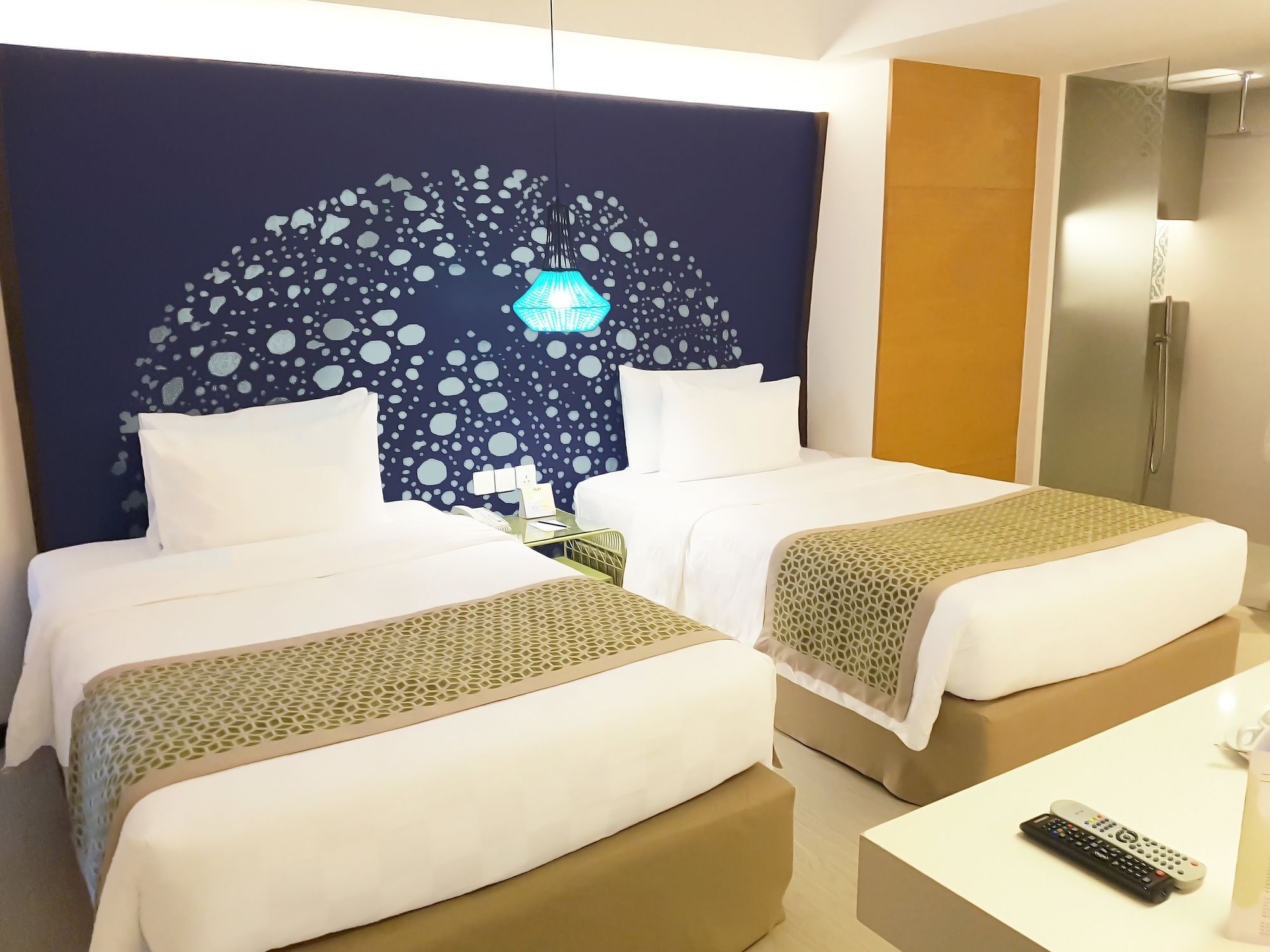 Hue Hotels And Resorts Boracay Managed By Hii Manoc-Manoc Exterior photo